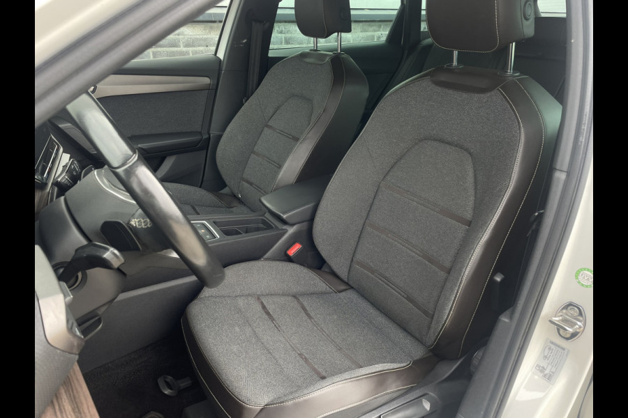 Seat Leon Sportstourer 1.5 eTSI Xcellence M-Hybrid | Elek Trekhaak | Sfeerverl. | LED | Carplay | Camera | Navi | Keyless | Adap. Cruise