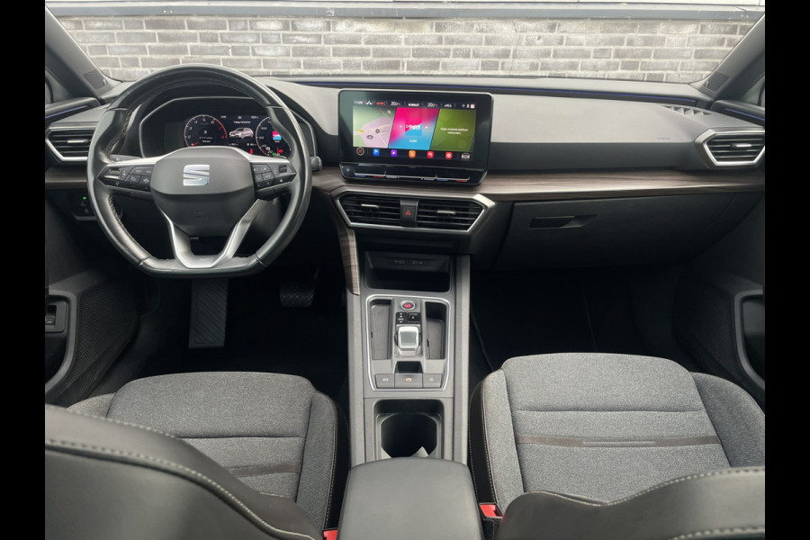 Seat Leon Sportstourer 1.5 eTSI Xcellence M-Hybrid | Elek Trekhaak | Sfeerverl. | LED | Carplay | Camera | Navi | Keyless | Adap. Cruise