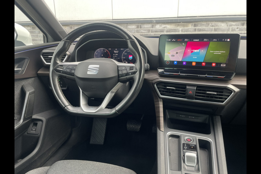 Seat Leon Sportstourer 1.5 eTSI Xcellence M-Hybrid | Elek Trekhaak | Sfeerverl. | LED | Carplay | Camera | Navi | Keyless | Adap. Cruise