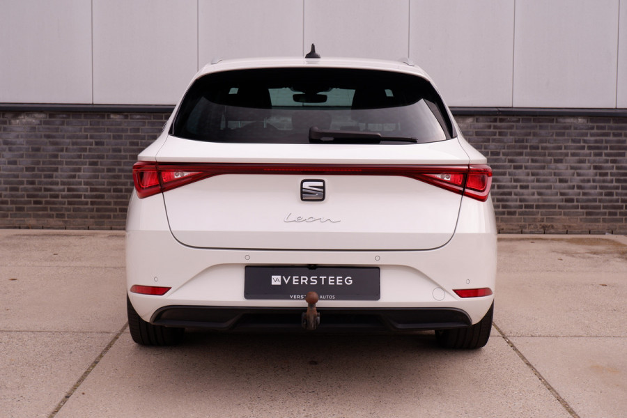 Seat Leon Sportstourer 1.5 eTSI Xcellence M-Hybrid | Elek Trekhaak | Sfeerverl. | LED | Carplay | Camera | Navi | Keyless | Adap. Cruise
