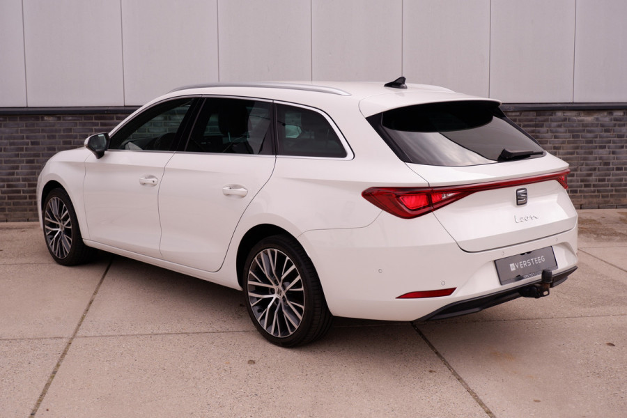 Seat Leon Sportstourer 1.5 eTSI Xcellence M-Hybrid | Elek Trekhaak | Sfeerverl. | LED | Carplay | Camera | Navi | Keyless | Adap. Cruise