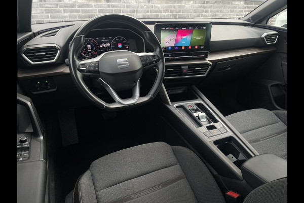 Seat Leon Sportstourer 1.5 eTSI Xcellence M-Hybrid | Elek Trekhaak | Sfeerverl. | LED | Carplay | Camera | Navi | Keyless | Adap. Cruise