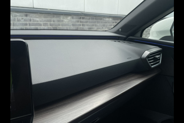 Seat Leon Sportstourer 1.5 eTSI Xcellence M-Hybrid | Elek Trekhaak | Sfeerverl. | LED | Carplay | Camera | Navi | Keyless | Adap. Cruise