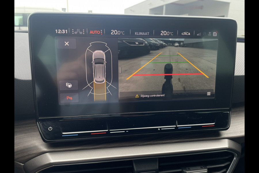 Seat Leon Sportstourer 1.5 eTSI Xcellence M-Hybrid | Elek Trekhaak | Sfeerverl. | LED | Carplay | Camera | Navi | Keyless | Adap. Cruise