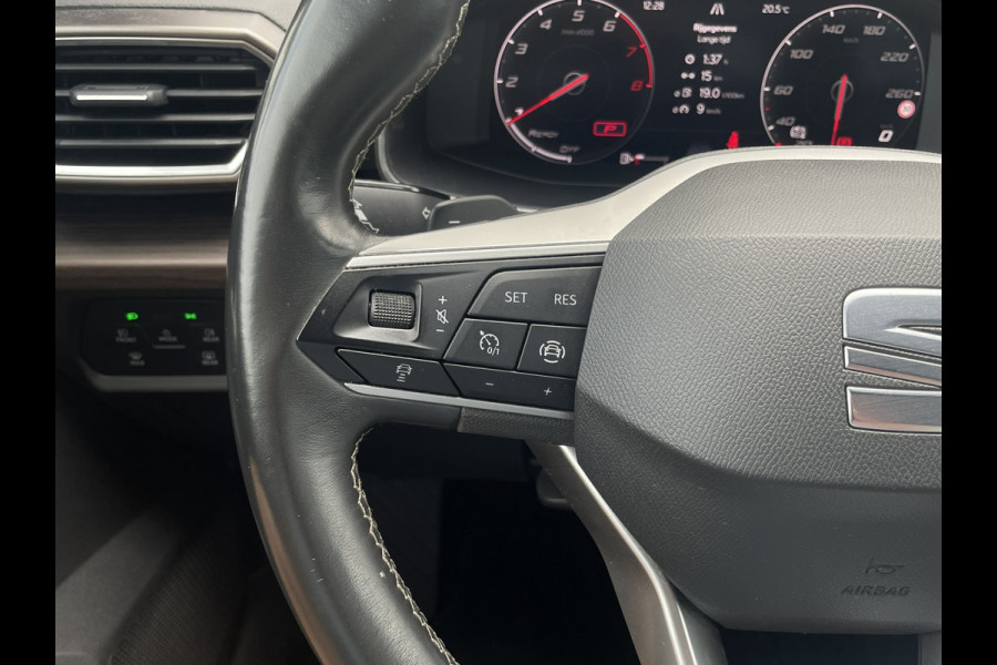 Seat Leon Sportstourer 1.5 eTSI Xcellence M-Hybrid | Elek Trekhaak | Sfeerverl. | LED | Carplay | Camera | Navi | Keyless | Adap. Cruise