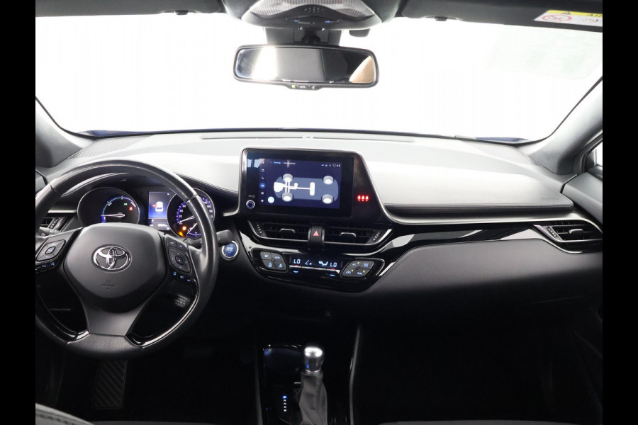 Toyota C-HR 1.8 HYBRID STYLE BI-TONE AUTOMAAT GARANTIE 2-2032 HALF LEDER. CARPLAY NAVI. 18 INCH .PDC V+A. CAMERA.
