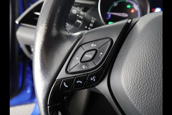 Toyota C-HR 1.8 HYBRID STYLE BI-TONE AUTOMAAT GARANTIE 2-2032 HALF LEDER. CARPLAY NAVI. 18 INCH .PDC V+A. CAMERA.