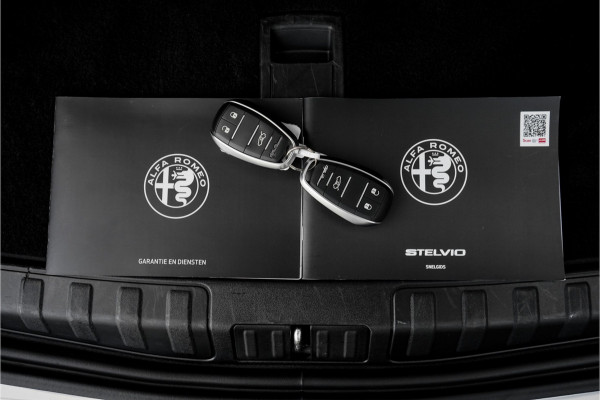 Alfa Romeo Stelvio 2.0 T AWD Sprint Pano ACC Memory Stuur & Stoelverwarming