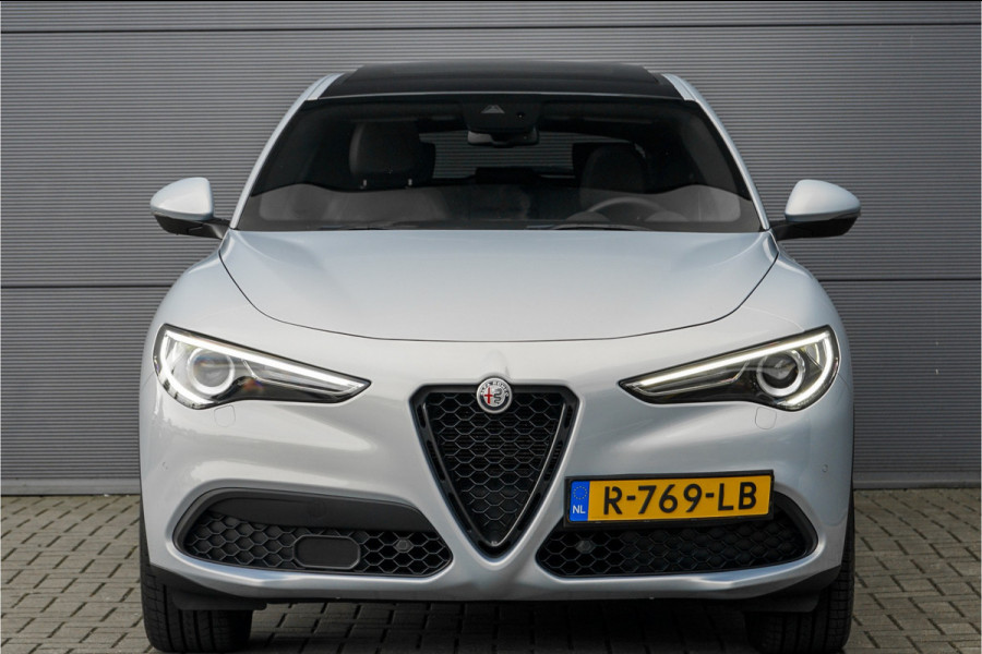 Alfa Romeo Stelvio 2.0 T AWD Sprint Pano ACC Memory Stuur & Stoelverwarming