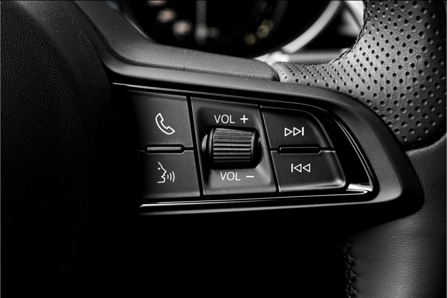Alfa Romeo Stelvio 2.0 T AWD Sprint Pano ACC Memory Stuur & Stoelverwarming