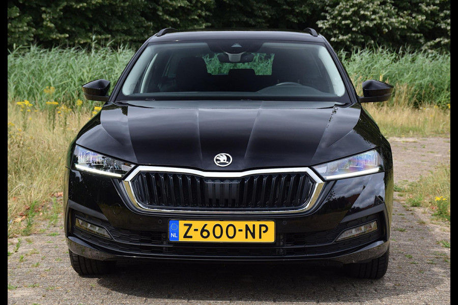 Škoda Octavia Combi 1.0 e-TSI Business Edition*2024*NL Auto*10.679KM*Trekhaak*Carplay*Enz