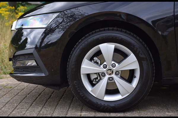 Škoda Octavia Combi 1.0 e-TSI Business Edition*2024*NL Auto*10.679KM*Trekhaak*Carplay*Enz