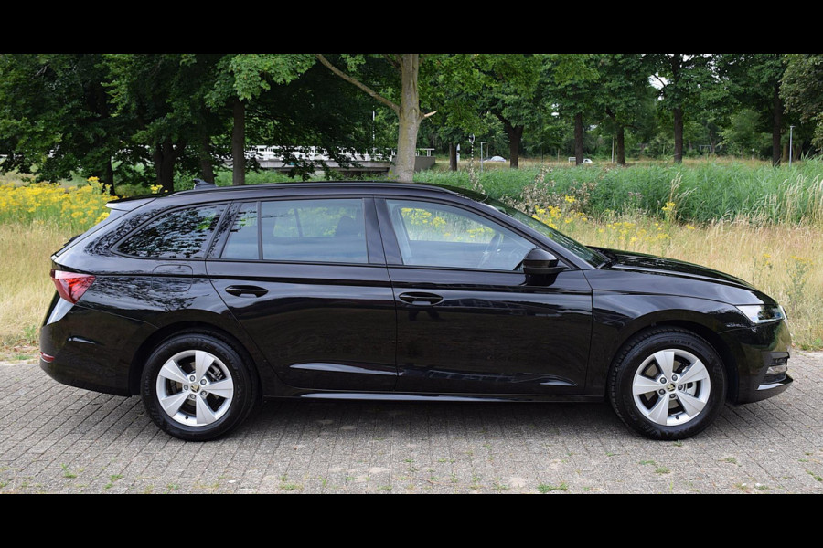 Škoda Octavia Combi 1.0 e-TSI Business Edition*2024*NL Auto*10.679KM*Trekhaak*Carplay*Enz