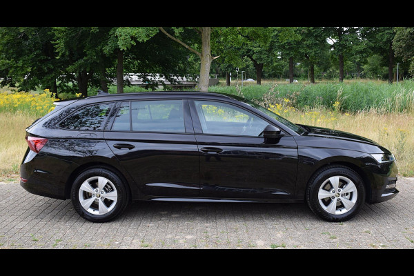 Škoda Octavia Combi 1.0 e-TSI Business Edition*2024*NL Auto*10.679KM*Trekhaak*Carplay*Enz