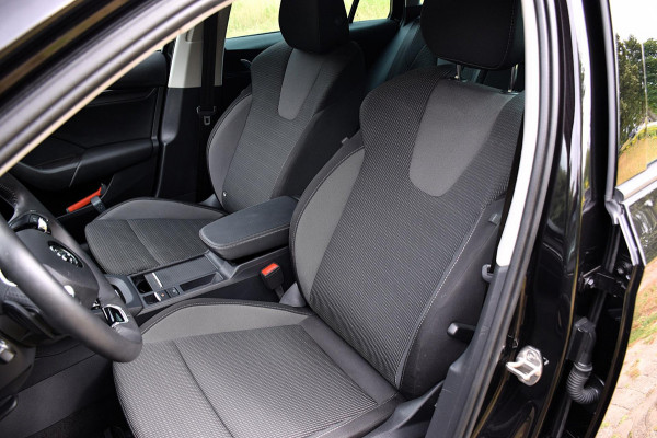 Škoda Octavia Combi 1.0 e-TSI Business Edition*2024*NL Auto*10.679KM*Trekhaak*Carplay*Enz