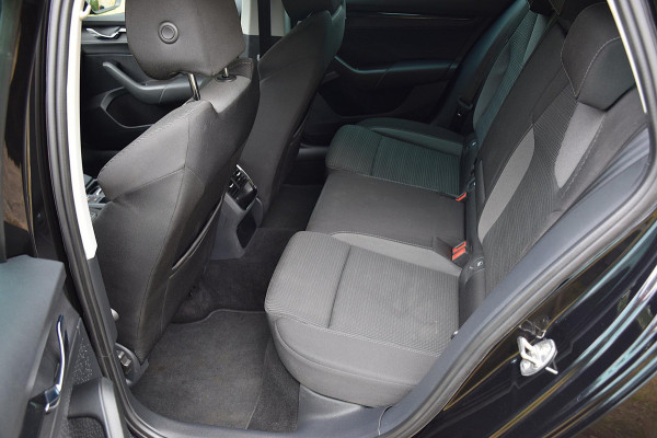 Škoda Octavia Combi 1.0 e-TSI Business Edition*2024*NL Auto*10.679KM*Trekhaak*Carplay*Enz