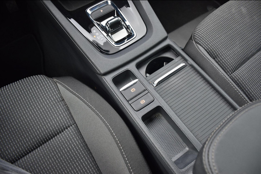 Škoda Octavia Combi 1.0 e-TSI Business Edition*2024*NL Auto*10.679KM*Trekhaak*Carplay*Enz