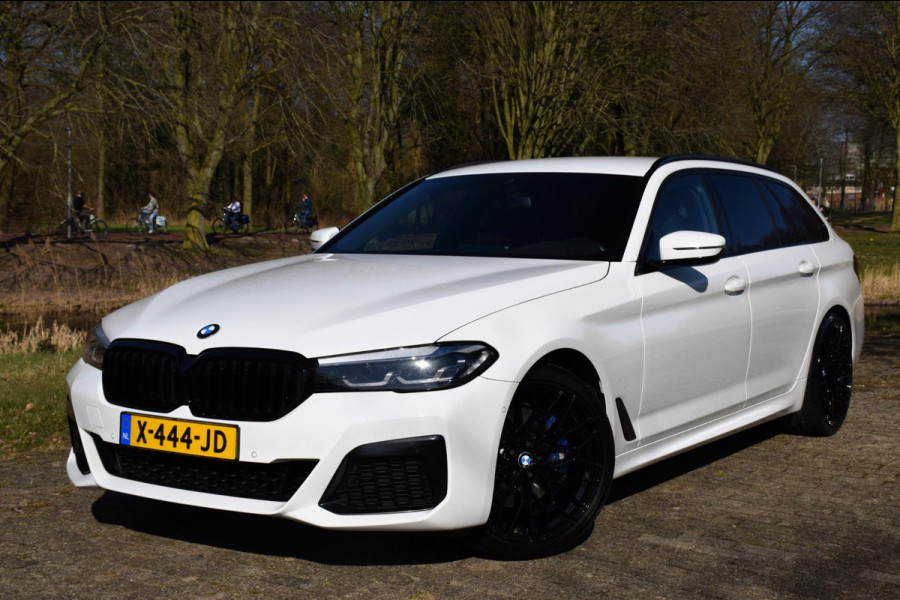 BMW 5 Serie Touring 530i High Executive*M-Pakket*Head-up*20"Inch*84Dkm*2021*