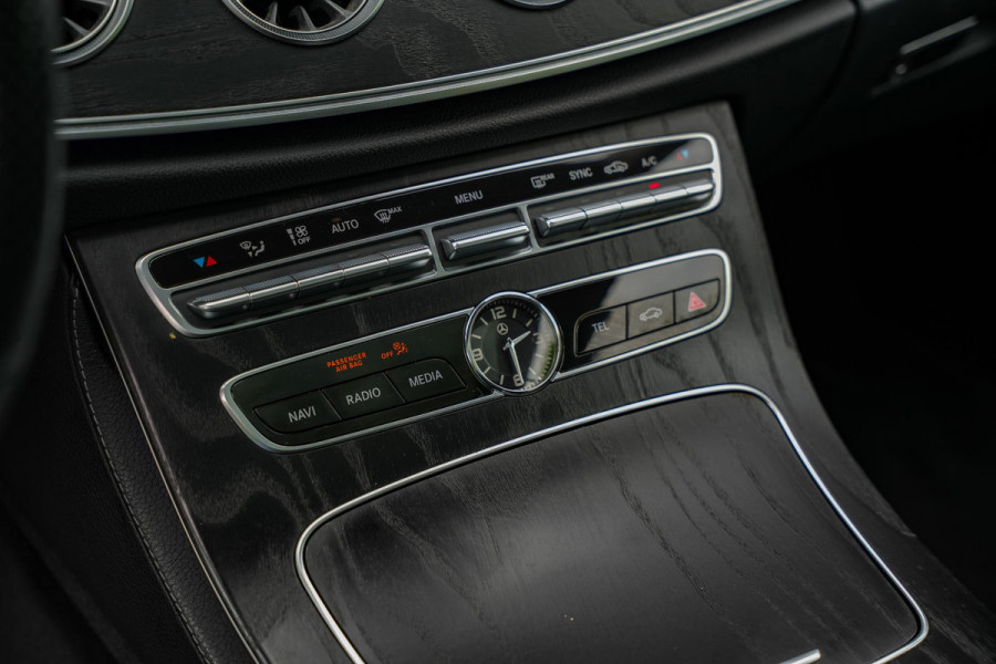 Mercedes-Benz E-Klasse Coupé 200 Panoramadak Adapt. Cruise Ambient Widescreen Keyless 19''LM
