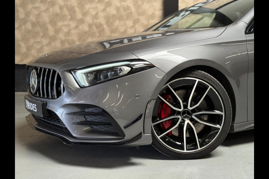 Mercedes-Benz A-Klasse AMG 35 4MATIC Edition 1 | pano | sfeerverlichting | AERO Pakket | Camera