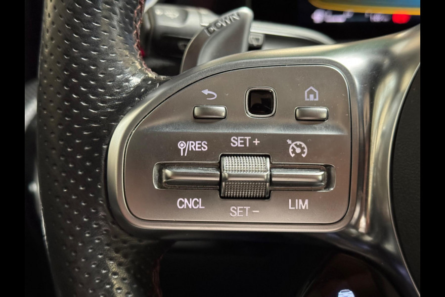 Mercedes-Benz A-Klasse AMG 35 4MATIC Edition 1 | pano | sfeerverlichting | AERO Pakket | Camera
