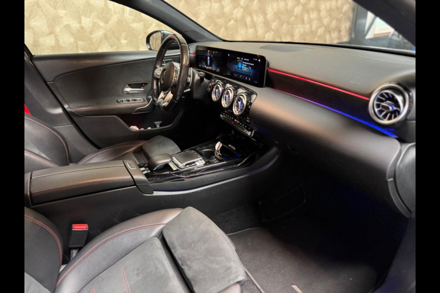Mercedes-Benz A-Klasse AMG 35 4MATIC Edition 1 | pano | sfeerverlichting | AERO Pakket | Camera