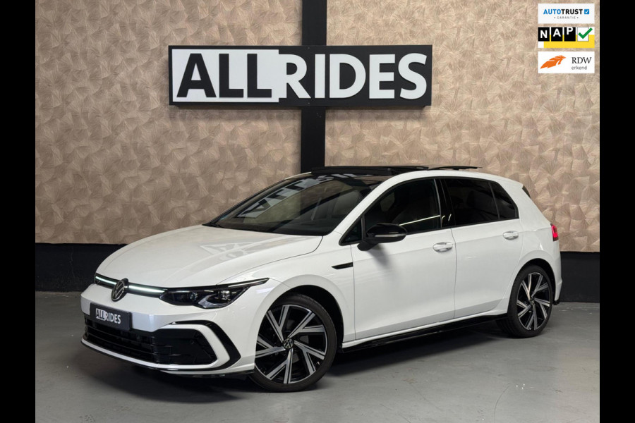 Volkswagen Golf 1.5 eTSI Style R-Line | Pano | sfeerverlichting | Stoel-/stuurverwarming | Camera