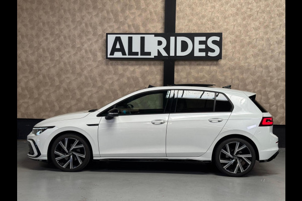 Volkswagen Golf 1.5 eTSI Style R-Line | Pano | sfeerverlichting | Stoel-/stuurverwarming | Camera