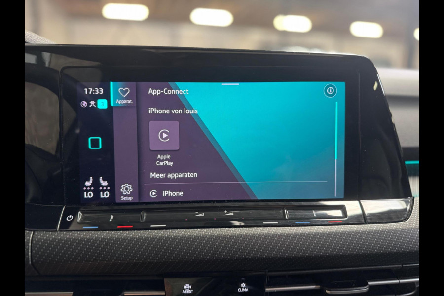 Volkswagen Golf 1.5 eTSI Style R-Line | Pano | sfeerverlichting | Stoel-/stuurverwarming | Camera