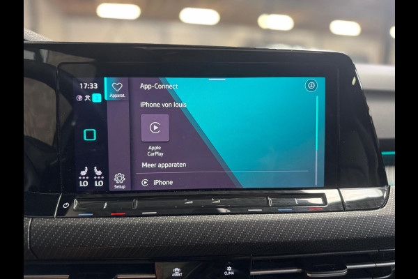 Volkswagen Golf 1.5 eTSI Style R-Line | Pano | sfeerverlichting | Stoel-/stuurverwarming | Camera