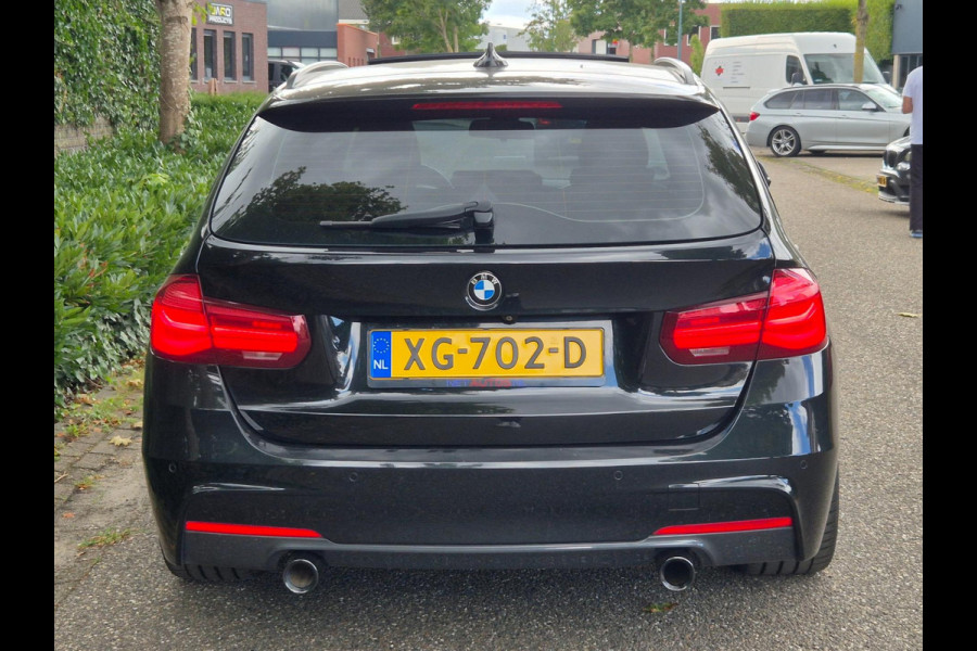 BMW 3 Serie Touring 320i M Sport Edition BTW AUTO !! Panorama Apple CarPlay 19inch NAP NL Garantie mog.