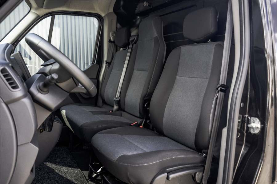 Renault Master T35 dCi 135 | L2H2 | 136 PK | Navigatie | LED | PDC | Airco | Euro 6