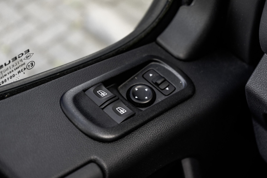 Renault Master T35 dCi 135 | L2H2 | 136 PK | Navigatie | LED | PDC | Airco | Euro 6