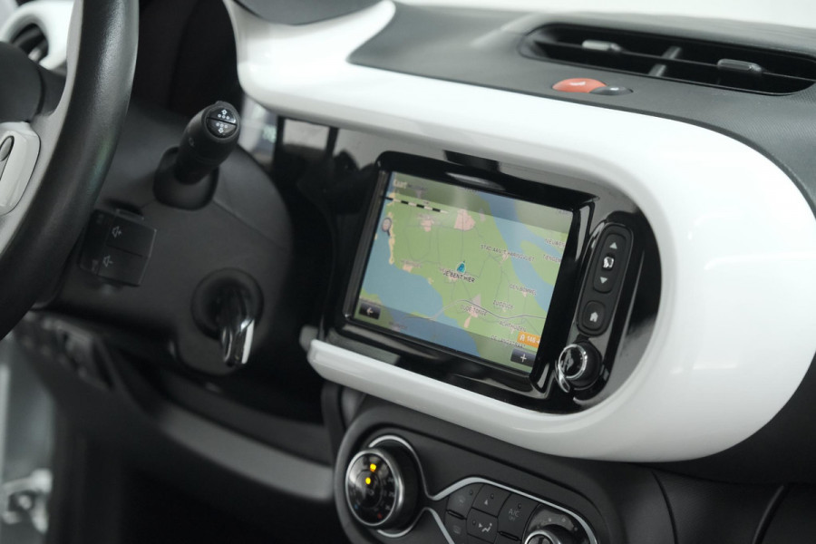 Renault Twingo 1.0 SCe Intens | Camera | Navigatie | Climate Control | Parkeersensoren