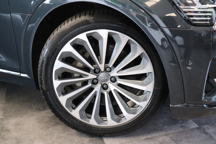 Audi e-tron e-tron 55 quattro advanced 95 kWh S-line Panoramadak Leder