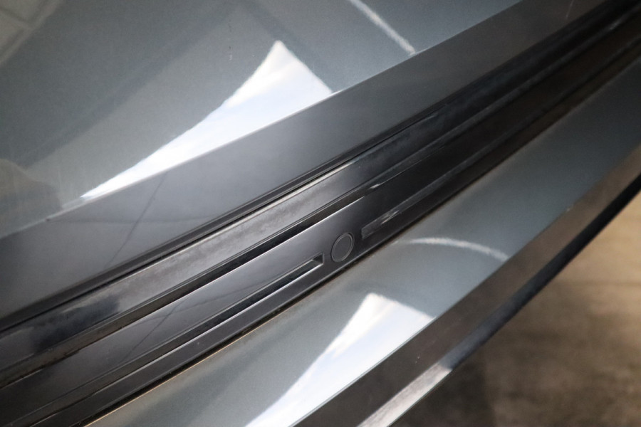 Audi e-tron e-tron 55 quattro advanced 95 kWh S-line Panoramadak Leder