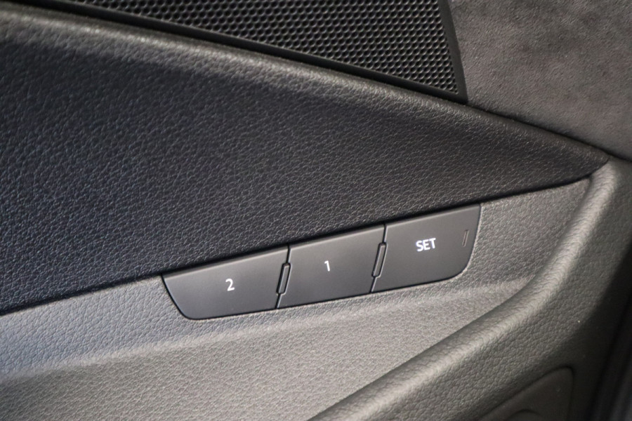Audi e-tron e-tron 55 quattro advanced 95 kWh S-line Panoramadak Leder