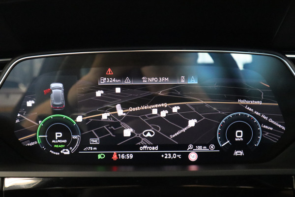 Audi e-tron e-tron 55 quattro advanced 95 kWh S-line Panoramadak Leder