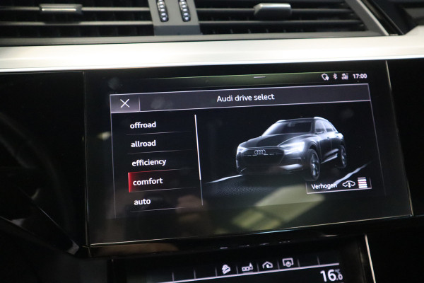 Audi e-tron e-tron 55 quattro advanced 95 kWh S-line Panoramadak Leder