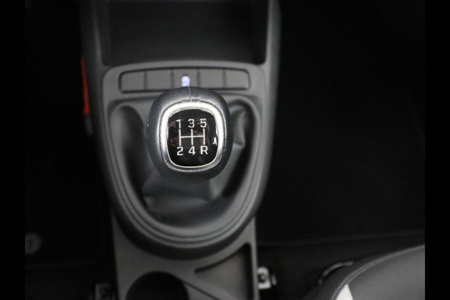 Hyundai i10 1.0 Comfort Smart | Trekhaak | Camera | Carplay | Cruise control | Airco | Navigatie | DAB