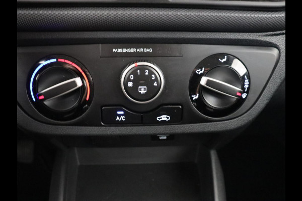 Hyundai i10 1.0 Comfort Smart | Trekhaak | Camera | Carplay | Cruise control | Airco | Navigatie | DAB