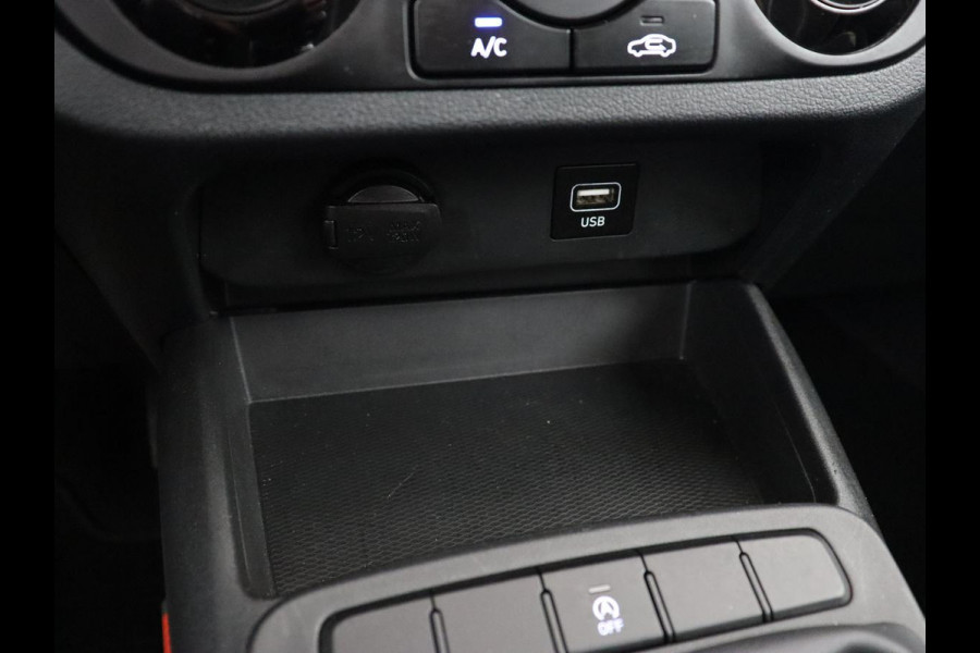 Hyundai i10 1.0 Comfort Smart | Trekhaak | Camera | Carplay | Cruise control | Airco | Navigatie | DAB