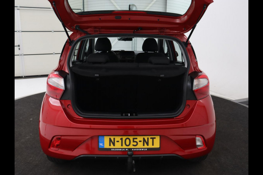 Hyundai i10 1.0 Comfort Smart | Trekhaak | Camera | Carplay | Cruise control | Airco | Navigatie | DAB