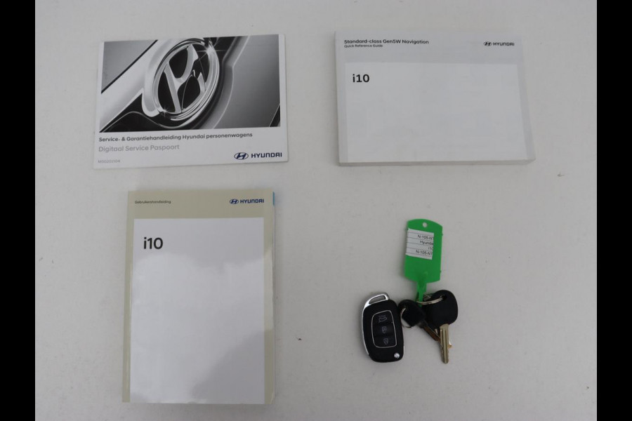 Hyundai i10 1.0 Comfort Smart | Trekhaak | Camera | Carplay | Cruise control | Airco | Navigatie | DAB