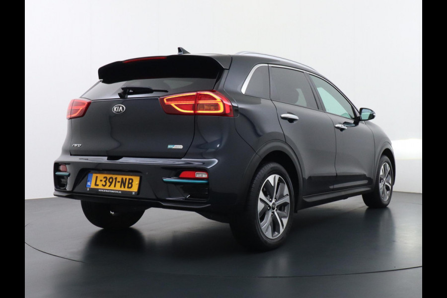Kia e-Niro DynamicPlusLine 64 kWh Schuifdak | Stuur- & Stoelverwarming | 3-fase Laden | SOH 100% !! | ORIGINEEL NL  RIJKLAAR GELEVERD MET GARANTIE! |