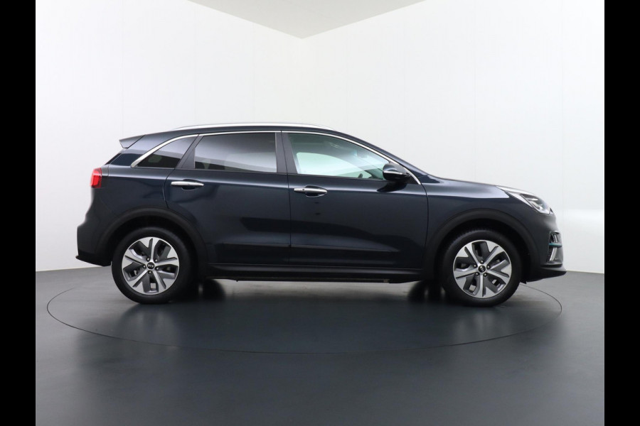 Kia e-Niro DynamicPlusLine 64 kWh Schuifdak | Stuur- & Stoelverwarming | 3-fase Laden | SOH 100% !! | ORIGINEEL NL  RIJKLAAR GELEVERD MET GARANTIE! |