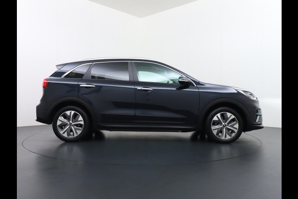 Kia e-Niro DynamicPlusLine 64 kWh Schuifdak | Stuur- & Stoelverwarming | 3-fase Laden | SOH 100% !! | ORIGINEEL NL  RIJKLAAR GELEVERD MET GARANTIE! |