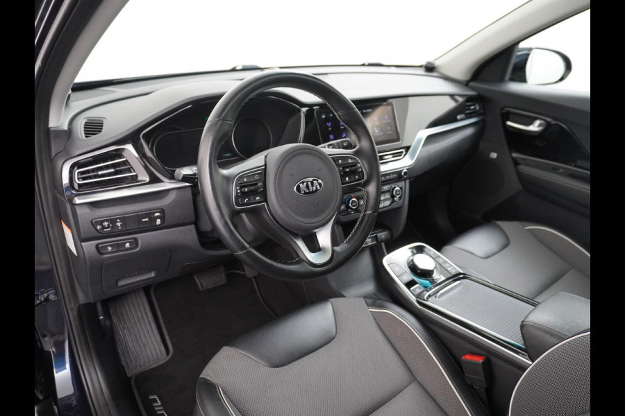 Kia e-Niro DynamicPlusLine 64 kWh Schuifdak | Stuur- & Stoelverwarming | 3-fase Laden | SOH 100% !! | ORIGINEEL NL  RIJKLAAR GELEVERD MET GARANTIE! |