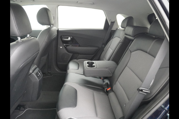 Kia e-Niro DynamicPlusLine 64 kWh Schuifdak | Stuur- & Stoelverwarming | 3-fase Laden | SOH 100% !! | ORIGINEEL NL  RIJKLAAR GELEVERD MET GARANTIE! |