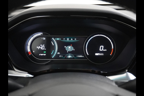 Kia e-Niro DynamicPlusLine 64 kWh Schuifdak | Stuur- & Stoelverwarming | 3-fase Laden | SOH 100% !! | ORIGINEEL NL  RIJKLAAR GELEVERD MET GARANTIE! |